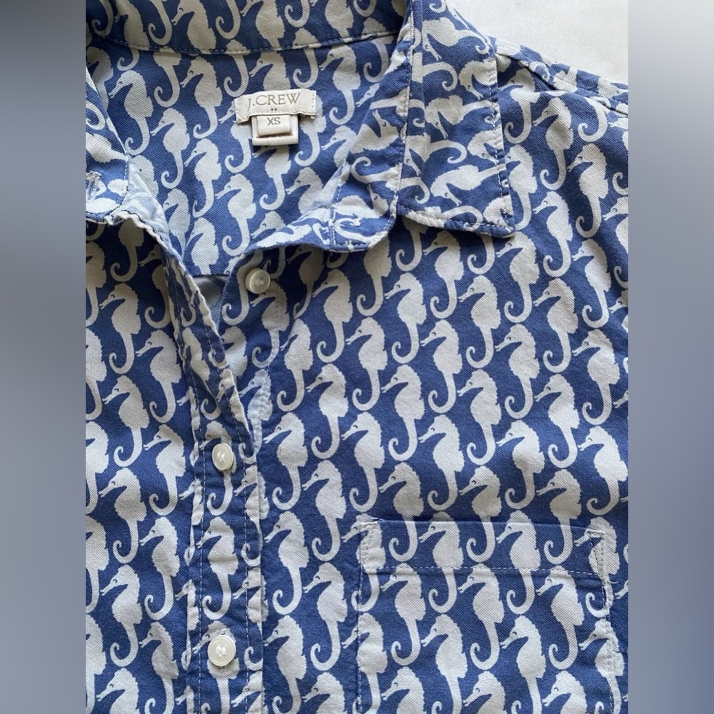 J. Crew Women's XS Seahorse Print Shirt Beach Blue Button Down Ocean 100% cotton